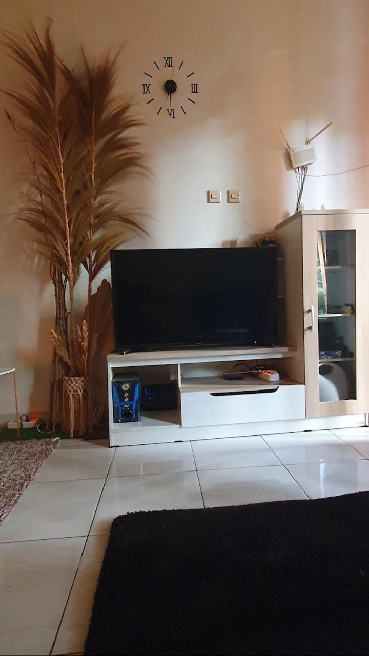 House In Bekasi Timur Vila Exterior foto